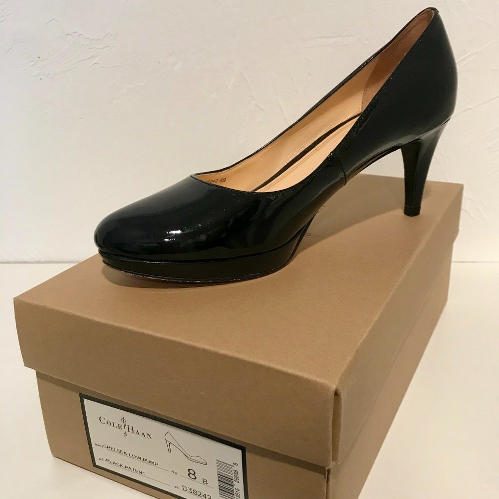 Cole Haan, Size 8, black patent leather, low pump